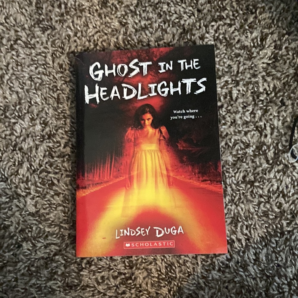 Books - Picture 2 of 5